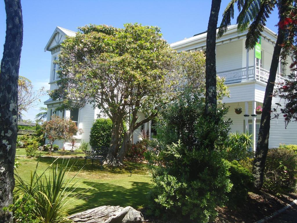 Tripinn Modern Motels & Affordable Accommodation Уэстпорт Экстерьер фото