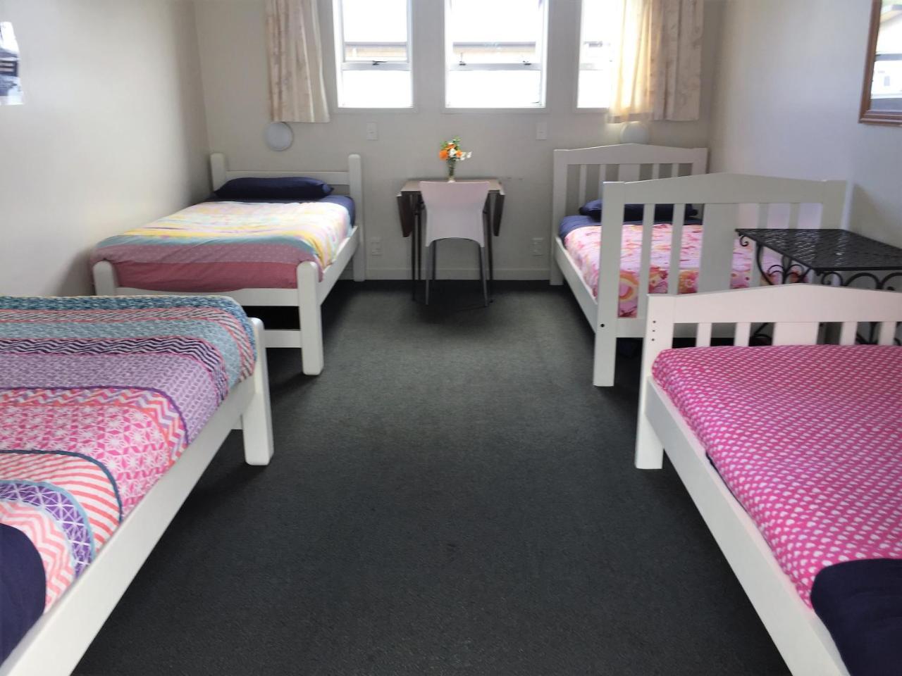 Tripinn Modern Motels & Affordable Accommodation Уэстпорт Экстерьер фото